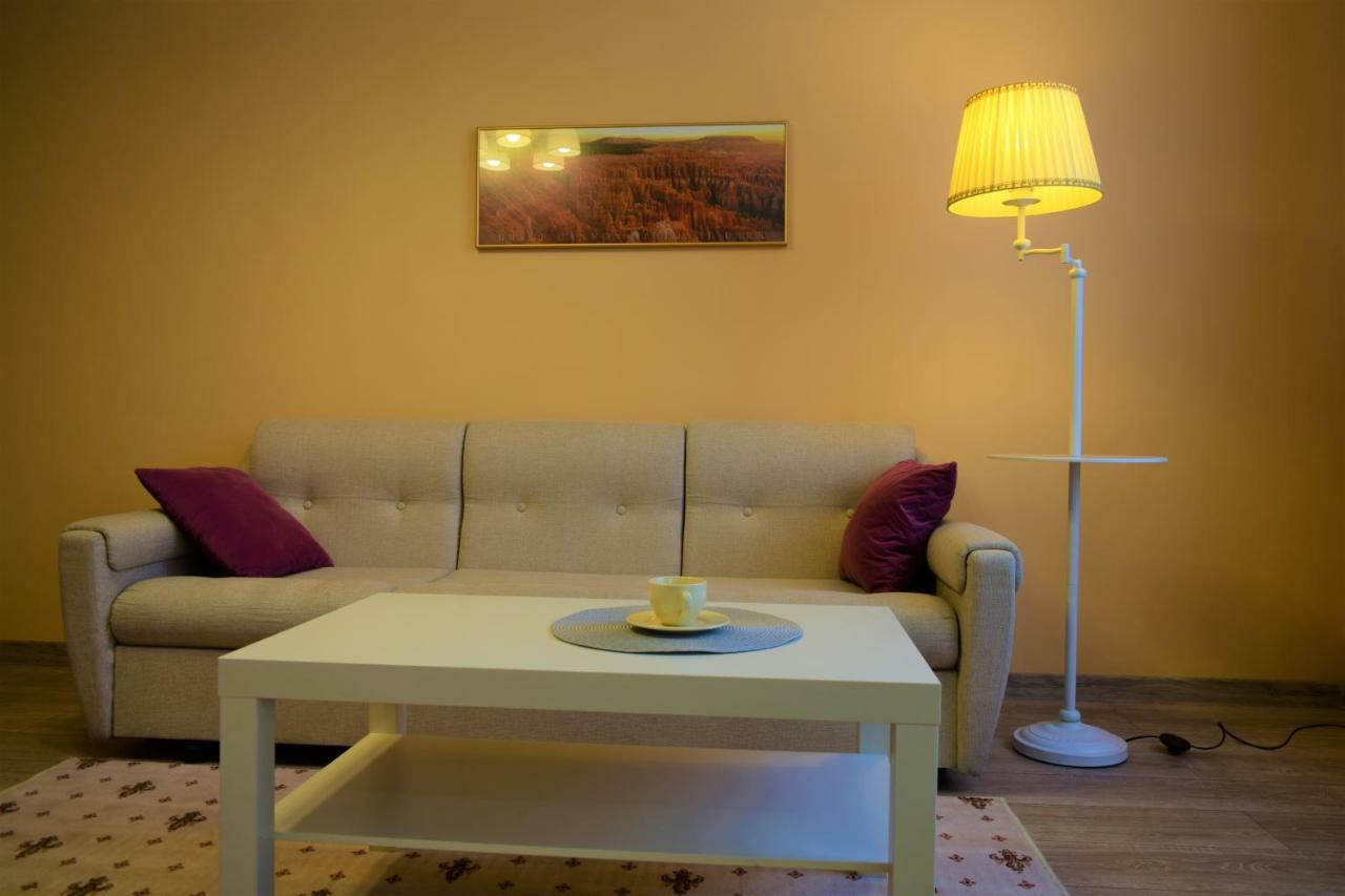 Central Comfortable One-Bedroom Apartment 키시나우 외부 사진