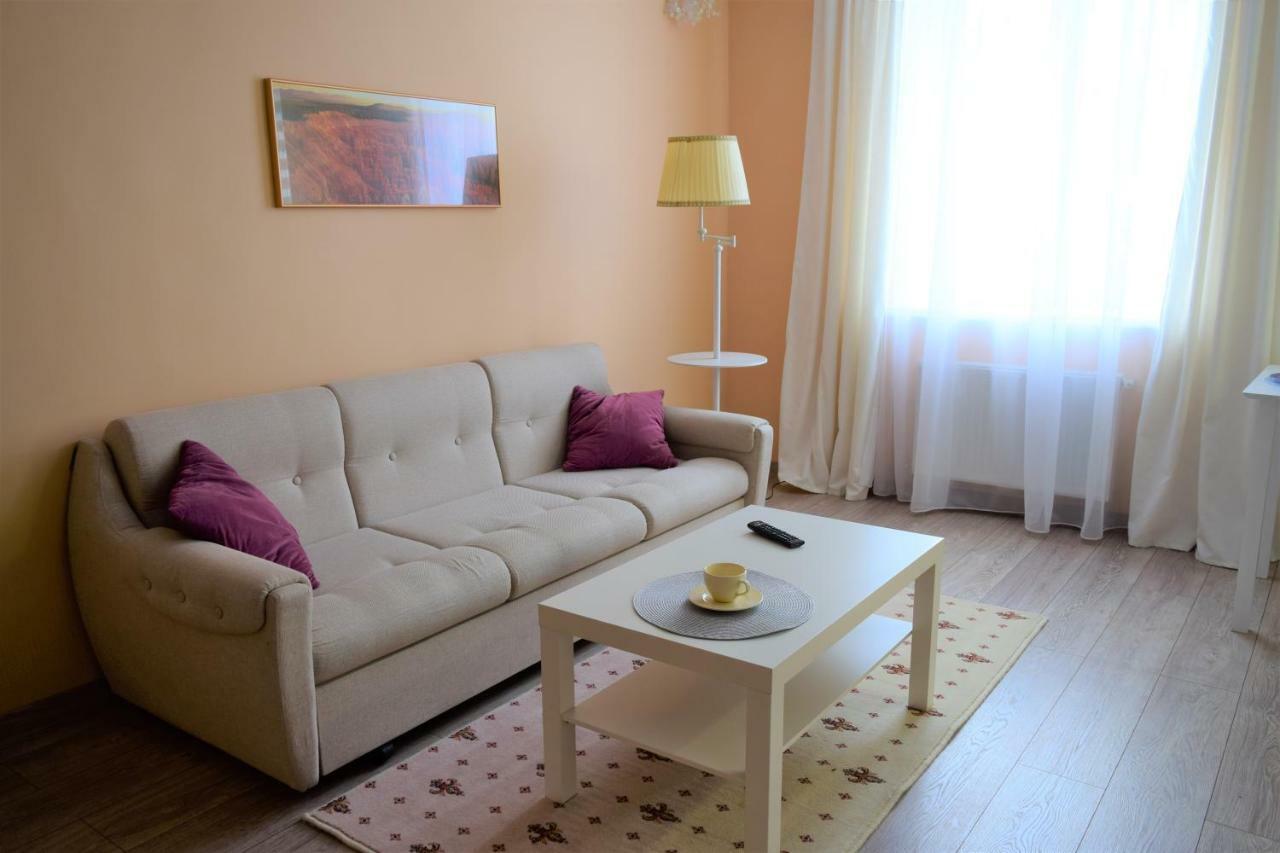 Central Comfortable One-Bedroom Apartment 키시나우 외부 사진
