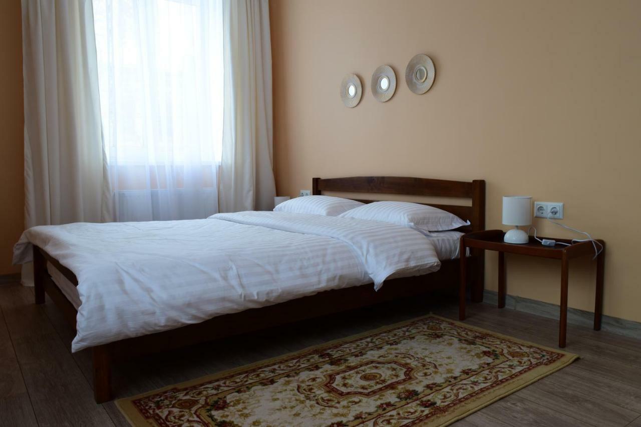 Central Comfortable One-Bedroom Apartment 키시나우 외부 사진